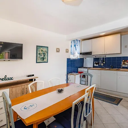 Casa de Férias Stunning In With Kitchen