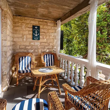 Holiday home 2 Bedroom Front In *