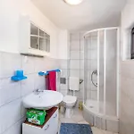 2 Bedroom Beach Front Home In Maslenica *