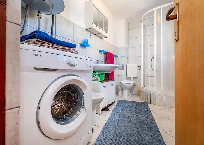 Stunning In With Kitchen *